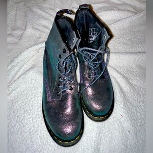 Shiny Dc Martens